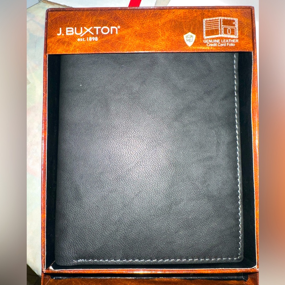 Men’s black leather RFID protection wallet by Buxton Leather